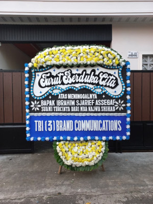 Papan Bunga Duka di Pipitan